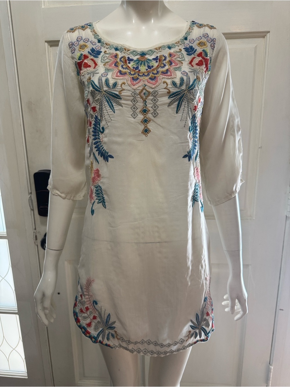 Johnny Was Embroidered White Boho Tunic Top Size XSmall